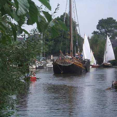 Bateau Elisabeth Πλωτό κατάλυμα
