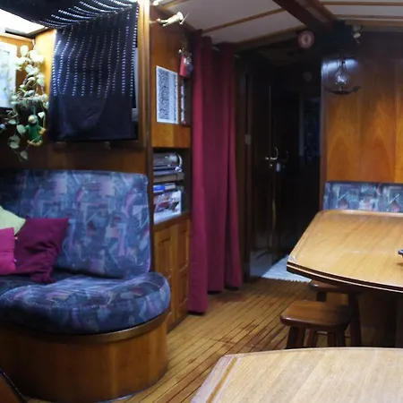 Bateau Elisabeth *